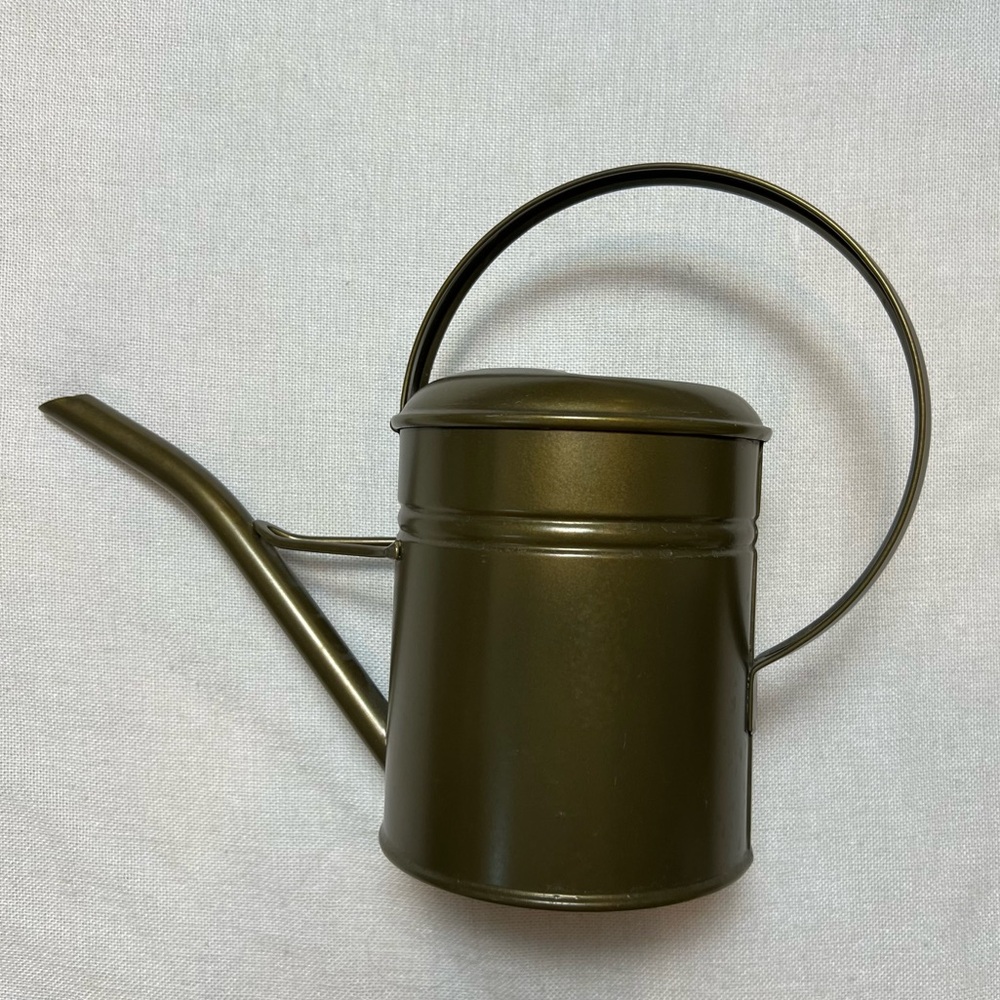 Arrow Garden Gallery Antique Brass Color Metal Watering‎ Can Round Handle 61 oz
